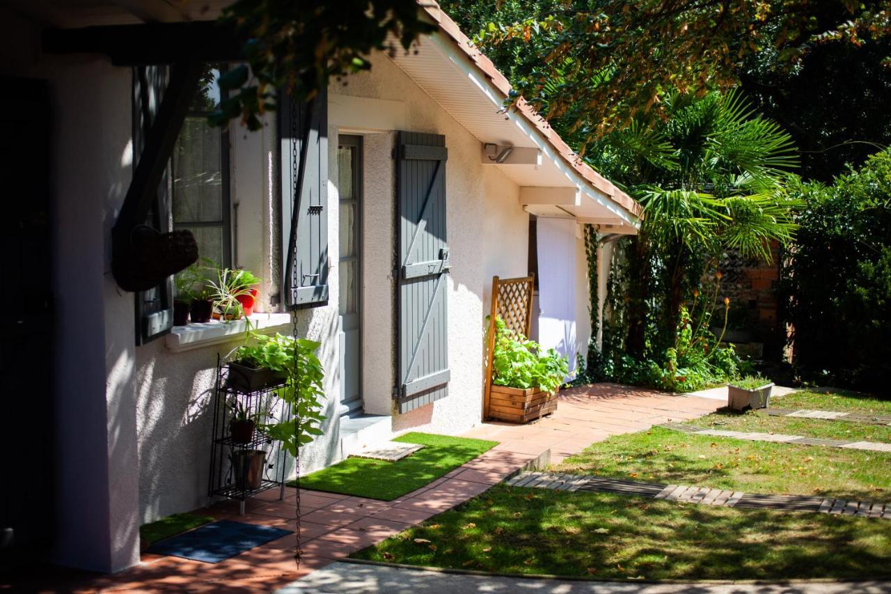 Appartamento Mirguet Au Jardin Saint-Elix-le-Chateau Esterno foto
